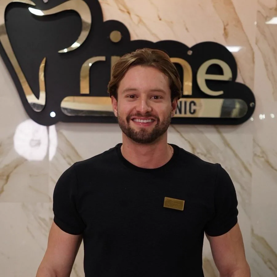 Dr Petrony Carvalho na Prime Oral Clinic